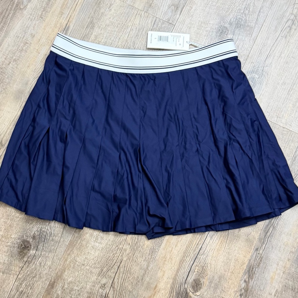 Navy Blue Pleated Women's golf Skort Vineyard Vines